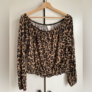 H&M cheetah print off the shoulder top